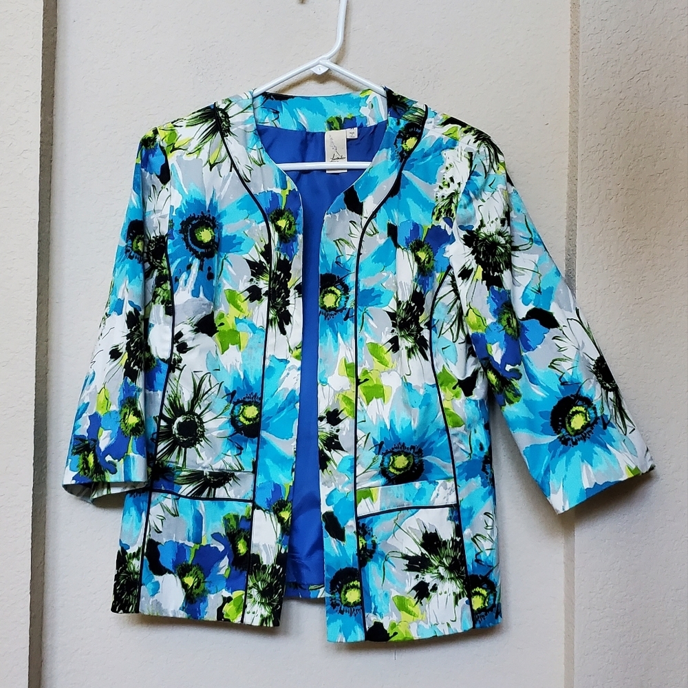 Lavender & Honey Floral 3/4 Sleeve Office Blazer.  Size Medium